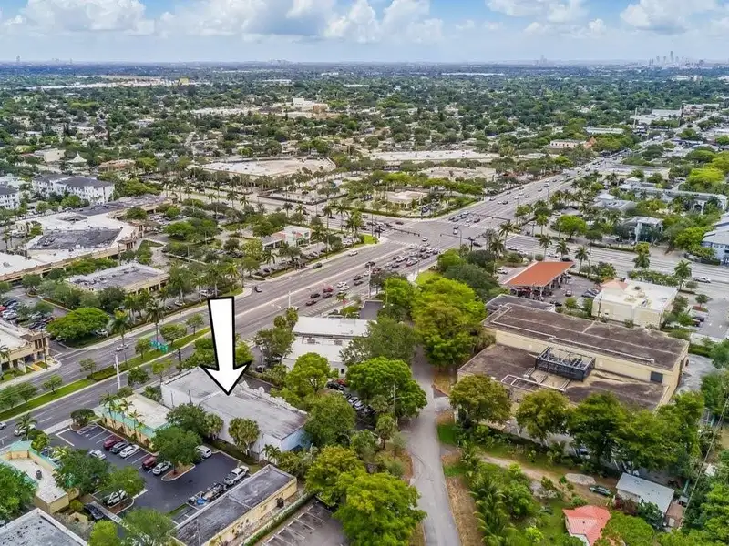 Versatile B-hc Zoned Commercial Property with Office and Retail Space