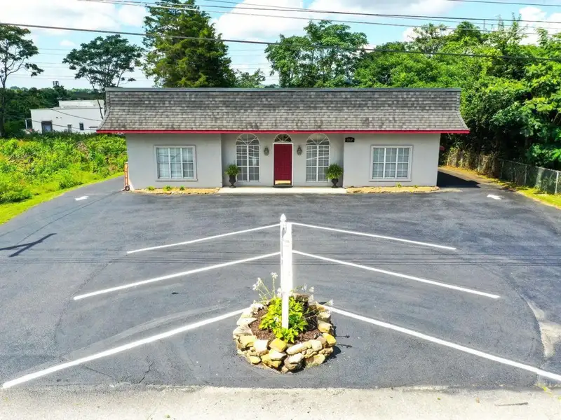 Office Building in Morristown with 6 Offices, Parking, and Large Commons Areas