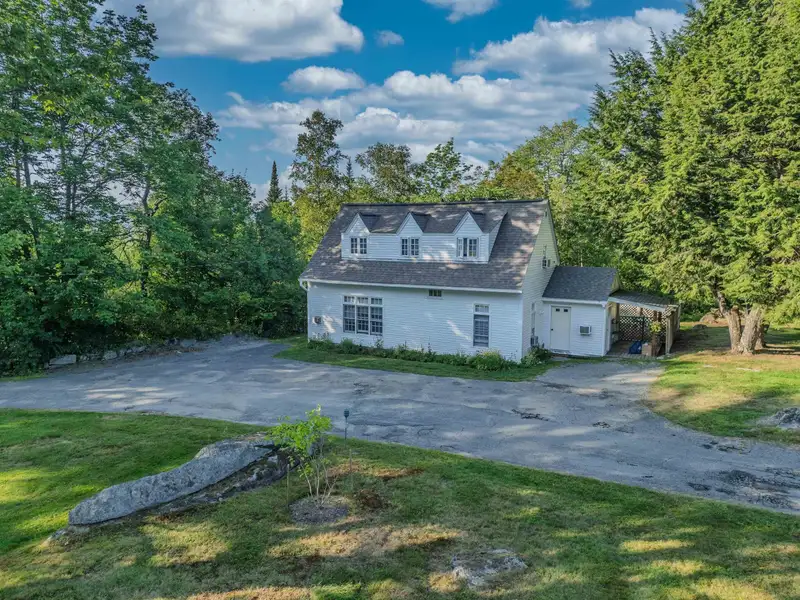 Historic Adair Estate on 182+ Acres with Panoramic Mountain Views in New Hampshire