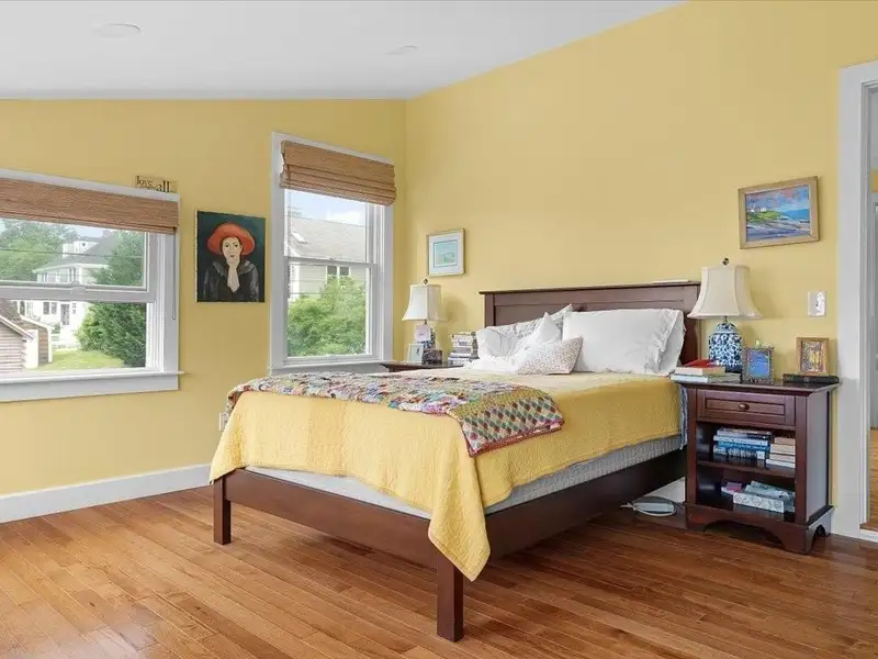 Distinctive Victorian Guest House in Jamestown with 7 Ensuite Bedrooms and Water Views