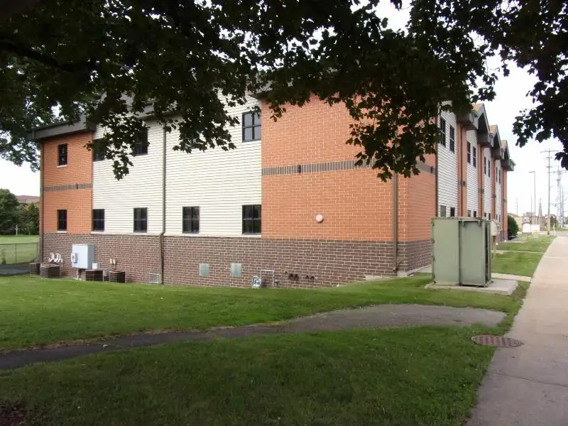 Multi-unit Office Space for Lease on Doty Island, Ideal for Non-profits