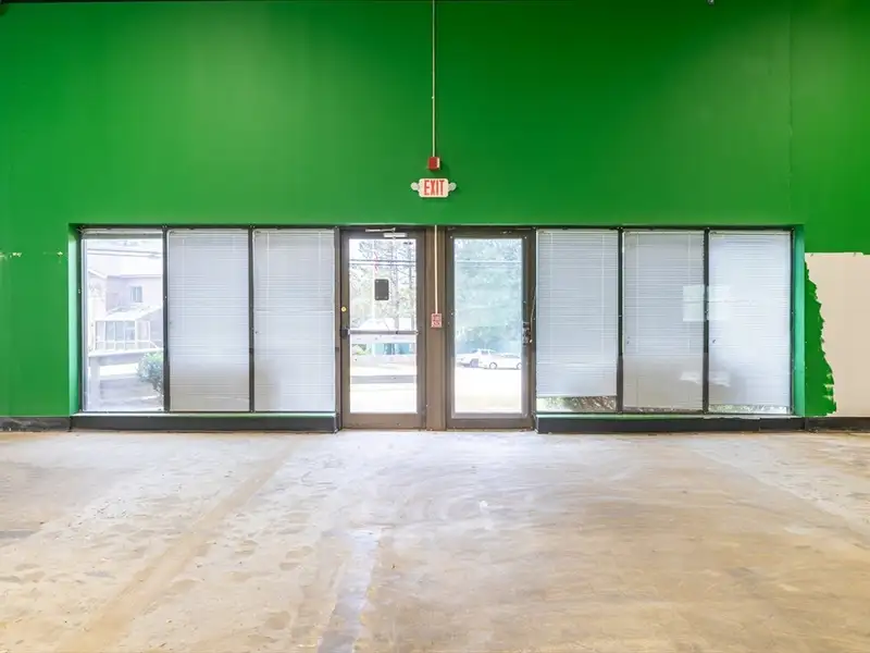 Industrial Building for Lease in North Reading with Office and Warehouse Flexibility