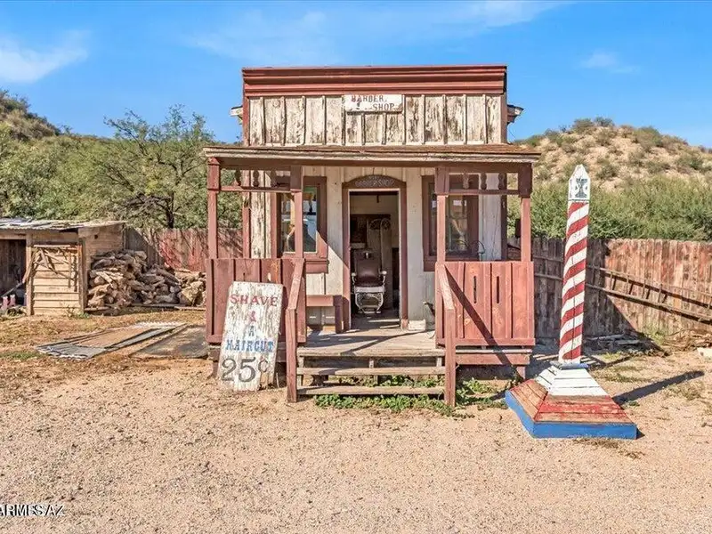 Unique Old West Movie Set and Museum in Gammons Gulch
