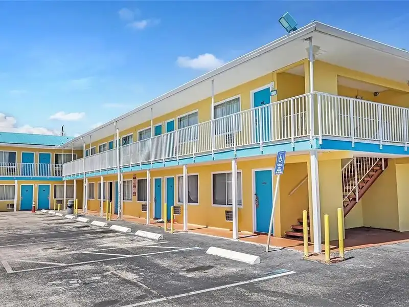 Independent Economy Hotel in Prime Location, St. Petersburg with 65 Keys and Redevelopment Potential