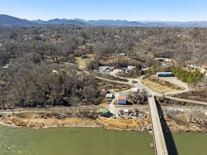 Renovated 1920s Bungalow with River Views and Short-term Rental Potential Near Downtown Asheville