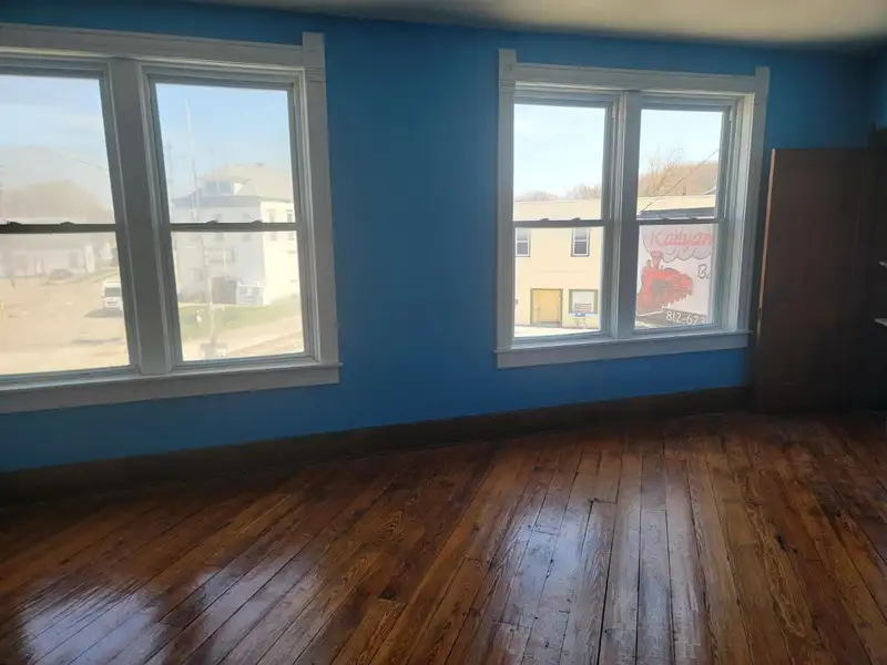 Investment Opportunity: Restaurant with Apartment and Additional Parking Near I-74