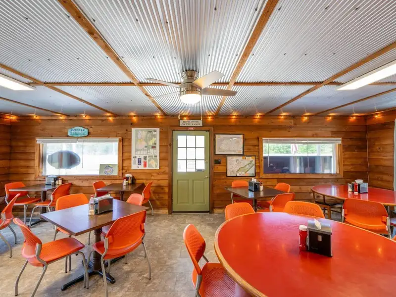 Commercial Restaurant on 3.4 Acres in Parsons, Tn with Extensive Equipment and Upgrades