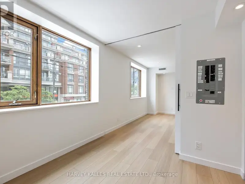 Modern Two Bedroom Suite in Bedford Park with High-end Finishes and Great Amenities