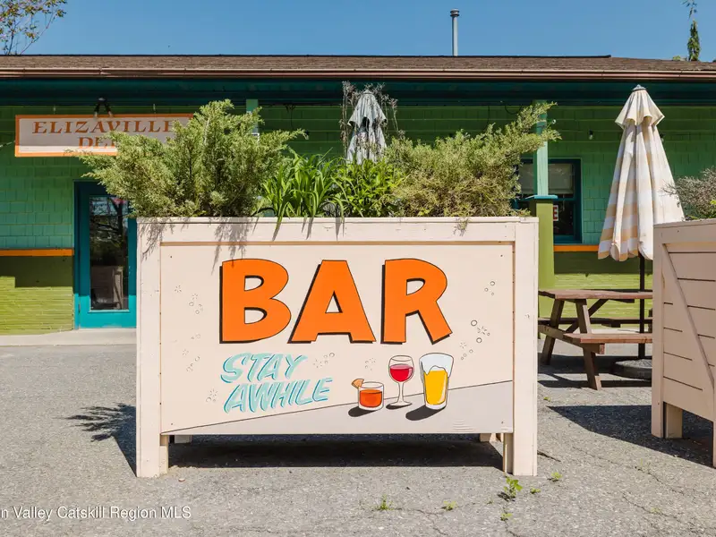Mixed-use Commercial Property with Vintage Diner and Deli in Elizaville, Hudson Valley