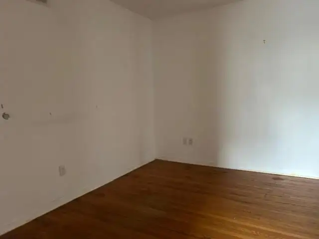 Versatile 750 Sq Ft Office Suite in Prime Village of Walden Location