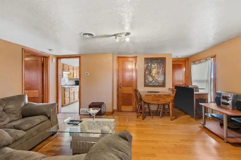 Established Bar and Restaurant with Living Quarters in Stevens Point Area
