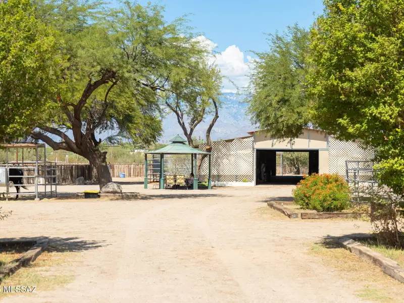 Equestrian Property on 18 Acres with Barns, Stalls, and Manufactured Homes