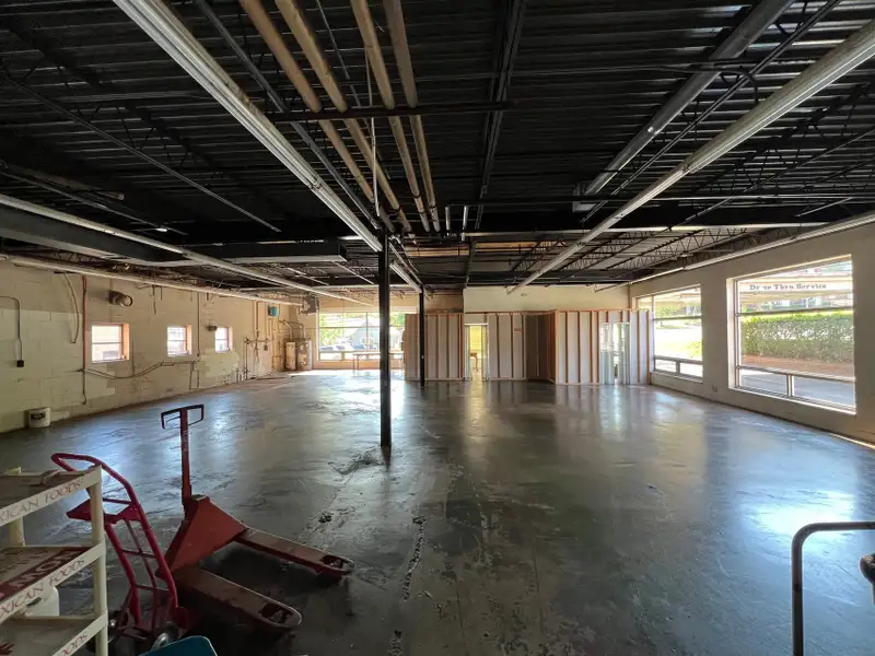 Downtown Marion Corner Commercial Space with High Visibility and Onsite Parking