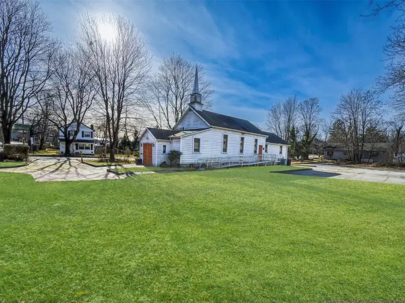 Historic Salem Ame House of Worship for Rent in Roslyn Heights, Nassau County