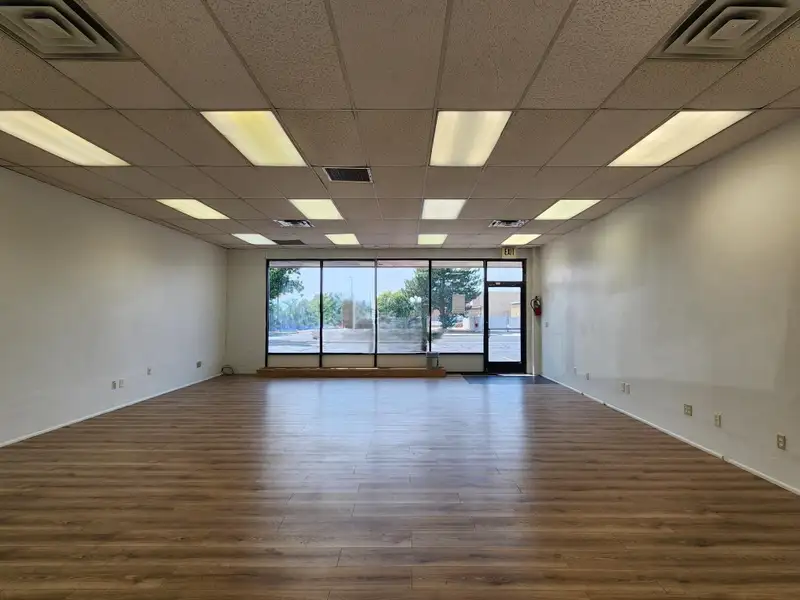 Retail Shop or Office Space for Lease Near North Avenue Wal-mart