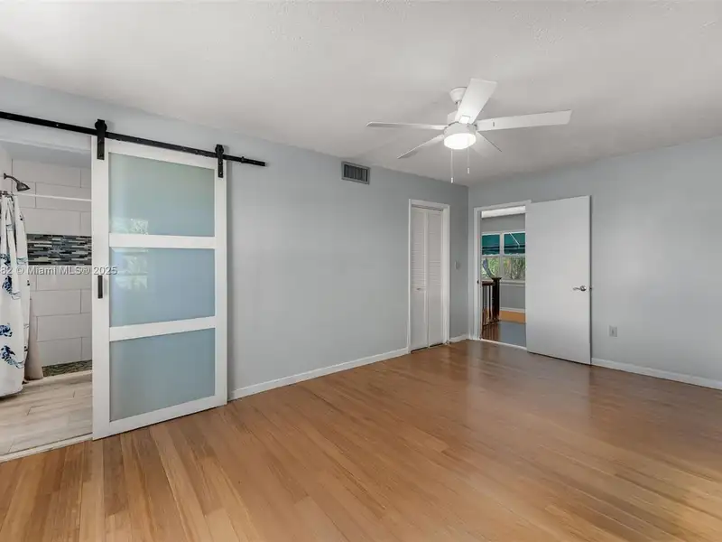 Remodeled 5-bedroom Home on 1 Acre in Redlands Near National Parks