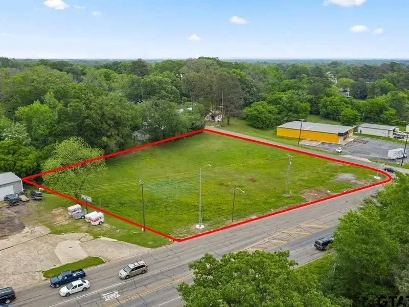 1.42 Acre Corner Commercial Lot on High-traffic Main Road