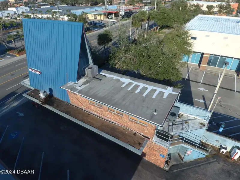 Income-producing Commercial Property on Us 92 Near Daytona Beach