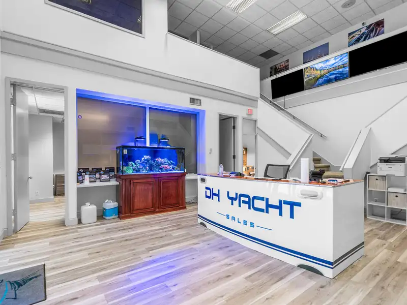 Mixed-use Office Building Investment Opportunity in Jupiter, Fl