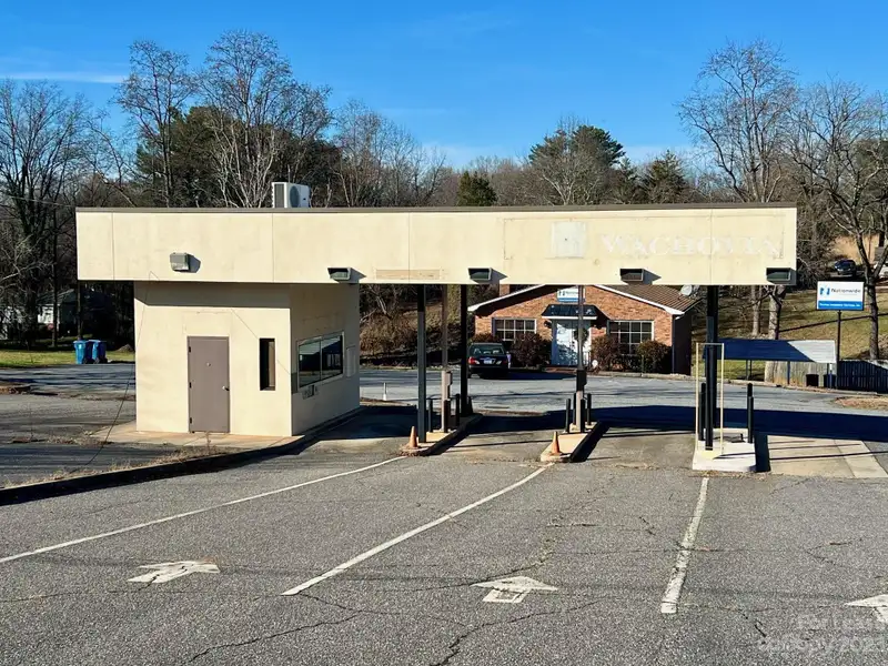 Paved Commercial Lot with Drive-thru in Prime Location Near Hwy 16 and Hwy 64/90