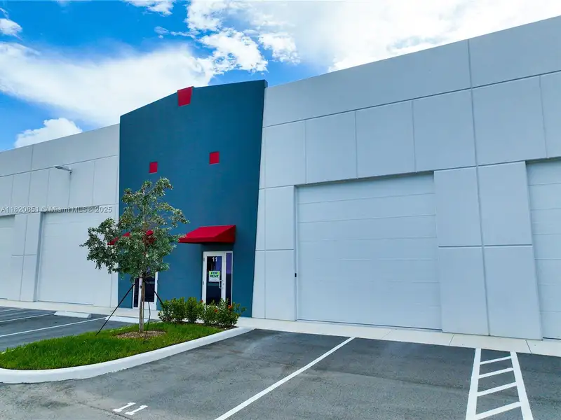 New 2,640 Sq. Ft. Warehouse in Homestead, Fl - Ideal for Storage and Business Operations