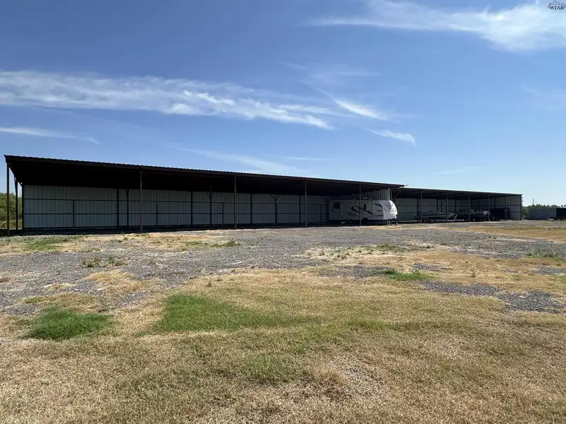 Commercial Property on 5.988 Acres with Warehouse and Storage Facilities