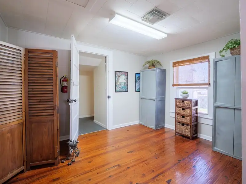 Versatile Flex Building with Office and Warehouse Space in Prime Valdosta Location