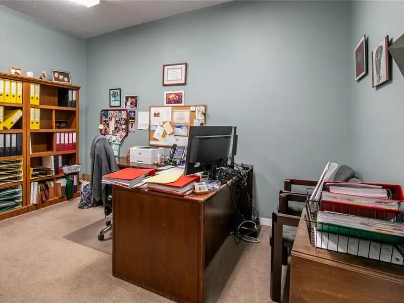 Commercial Law Office on Hwy 441, Tavares - 14 Parking Spaces, High Visibility