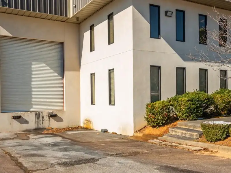 Professional Office Space for Lease in Fayetteville with Three Private Offices