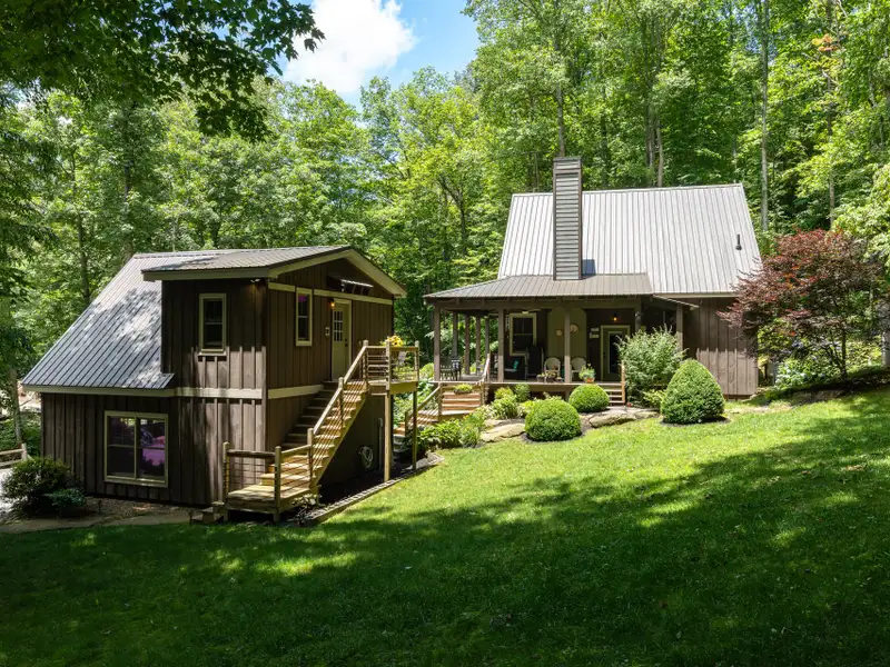 Serene 5.81-acre Retreat with Pavilion, Barn, Home, and Bold Creek Access