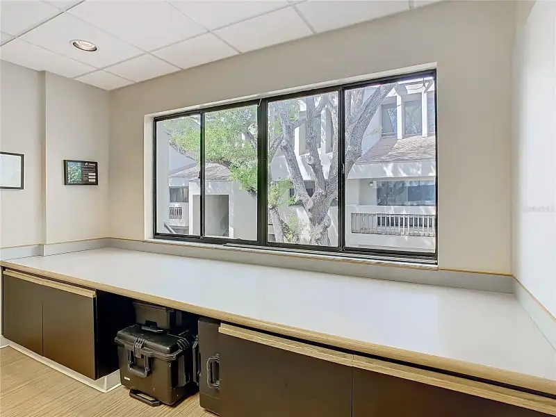 Prime 1,472 Sq. Ft. Office Condo on Busy Tampa Road with Conference Room