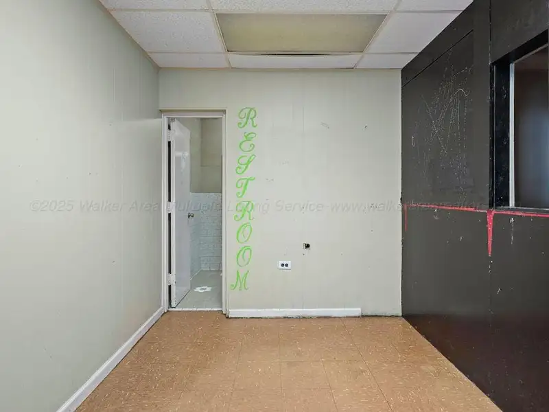 Versatile 8,370 Sqft Property with Storage and Kitchen Near Interstate