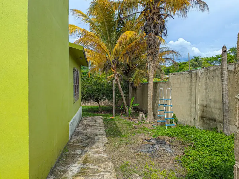 Versatile Residential/commercial Property in Kontiki Area, San Ignacio