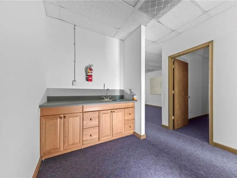 Versatile Commercial Building in Prime Location