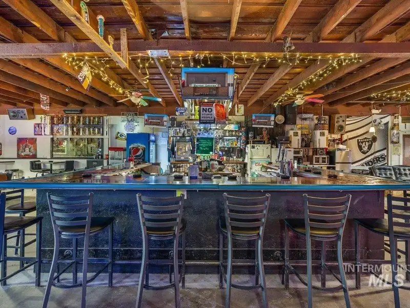 Updated Tavern with Liquor License in Historic Downtown Weiser