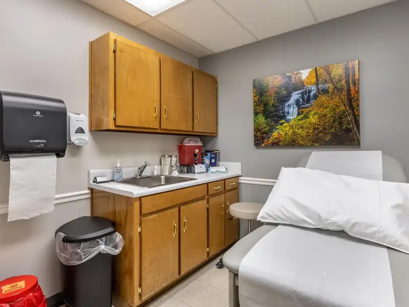 Medical Office Space for Lease in Cleveland, Tn – 12 Exam Rooms and Additional Features