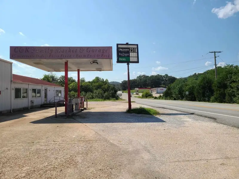 Commercial Property with Highway Frontage, Multiple Buildings, and 6 Acres in St. Joe