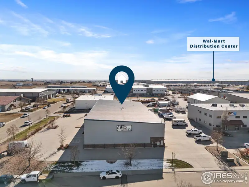 Versatile Office/warehouse in Highland Industrial Park, Windsor - Ideal for Various Business Uses
