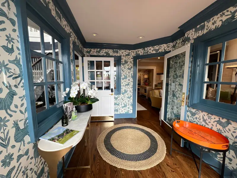 Well-maintained Commercial Space with High Ceilings and Skylights in Prime Location