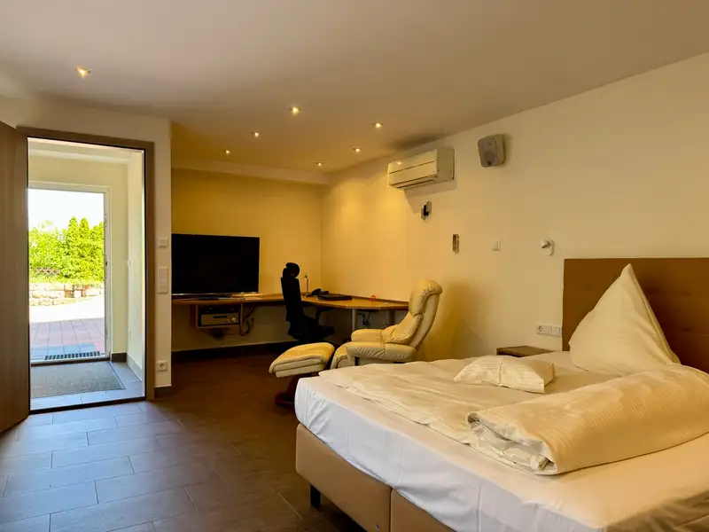 Renovated Country Hotel and Apartment Complex Near Romantic Road with Expansion Potential