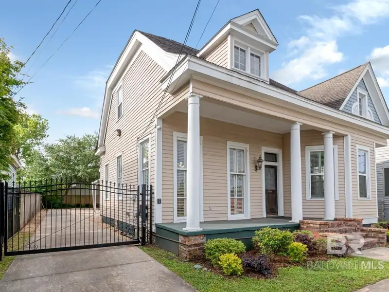 Mixed-use Property in Downtown Mobile, Alabama with High Ceilings and Hardwood Floors