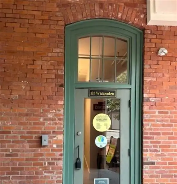 Boutique Retail/office Space in Corliss Landing, Providence with High Ceilings and Natural Light