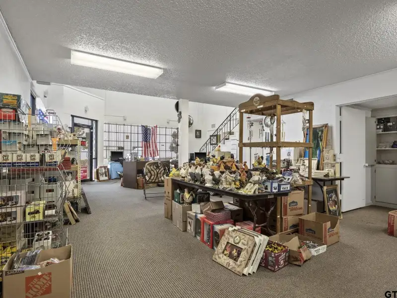 Historic Downtown Mt. Pleasant Multi-use Building with 9000 Sqft and Three Storefronts