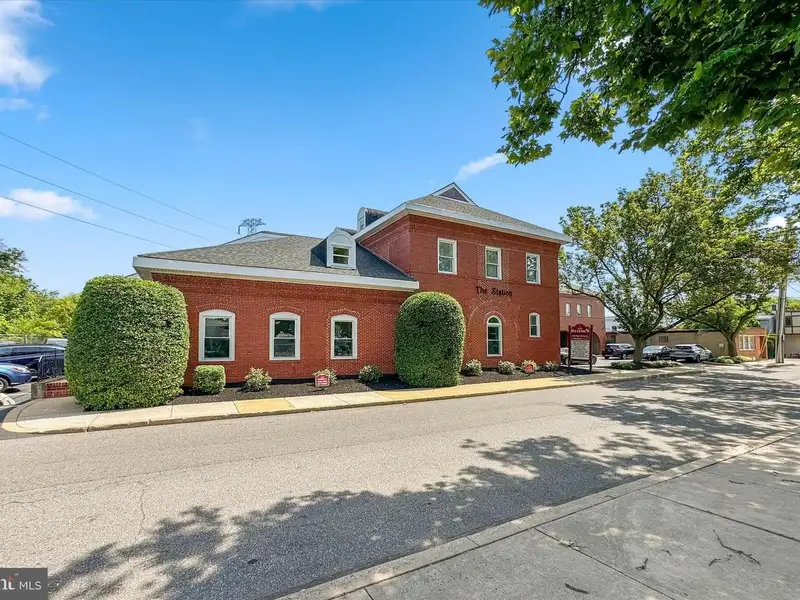 Renovated Office Condo with Loft Space in Trolley Square, 1815 W 13th St
