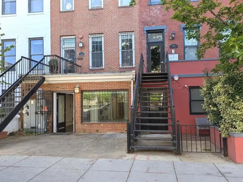 Ground Floor Retail Space for Lease in Logan Circle/shaw - 730 Sf
