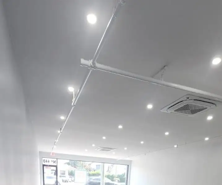 Retail Space for Lease - 1,400 Sq. Ft. with Basement in Prime Location