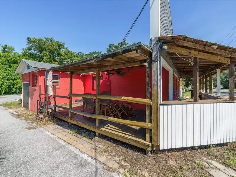 Distinctive Commercial Property in Historic Uptown Mount Dora with Flexible Layout
