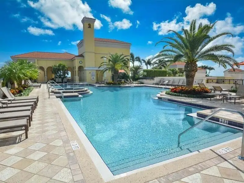 Live/work Condominium in Downtown West Palm Beach - Ideal for Commercial or Residential Use