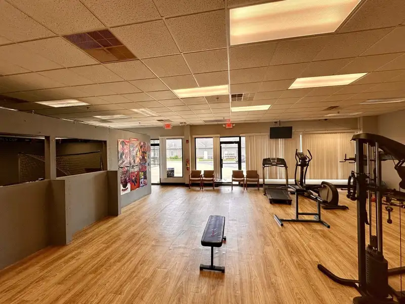 Centrally Located 3,000 Sf Commercial Space for Lease in Bradley