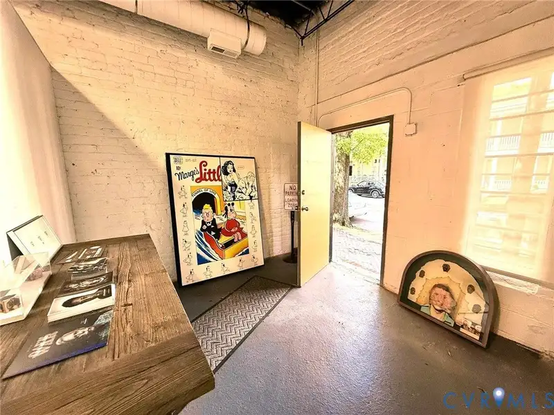 Unique Studio Near Vcu in Vibrant Arts District with Strong Rental Potential